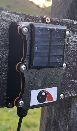 Water Pressure Sensor with Internal Antenna